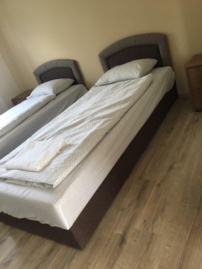 Konrad Apartman Βίλα Balatonmáriafürdő Εξωτερικό φωτογραφία