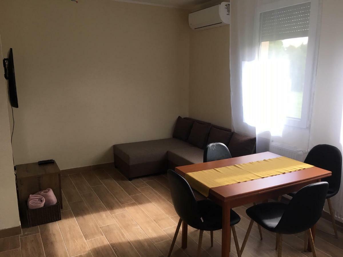 Konrad Apartman Βίλα Balatonmáriafürdő Εξωτερικό φωτογραφία